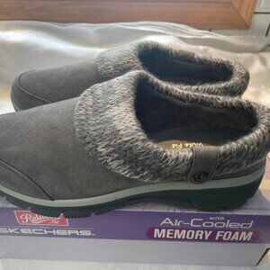Sketcher NWT Memory Foam Size 11 Wide